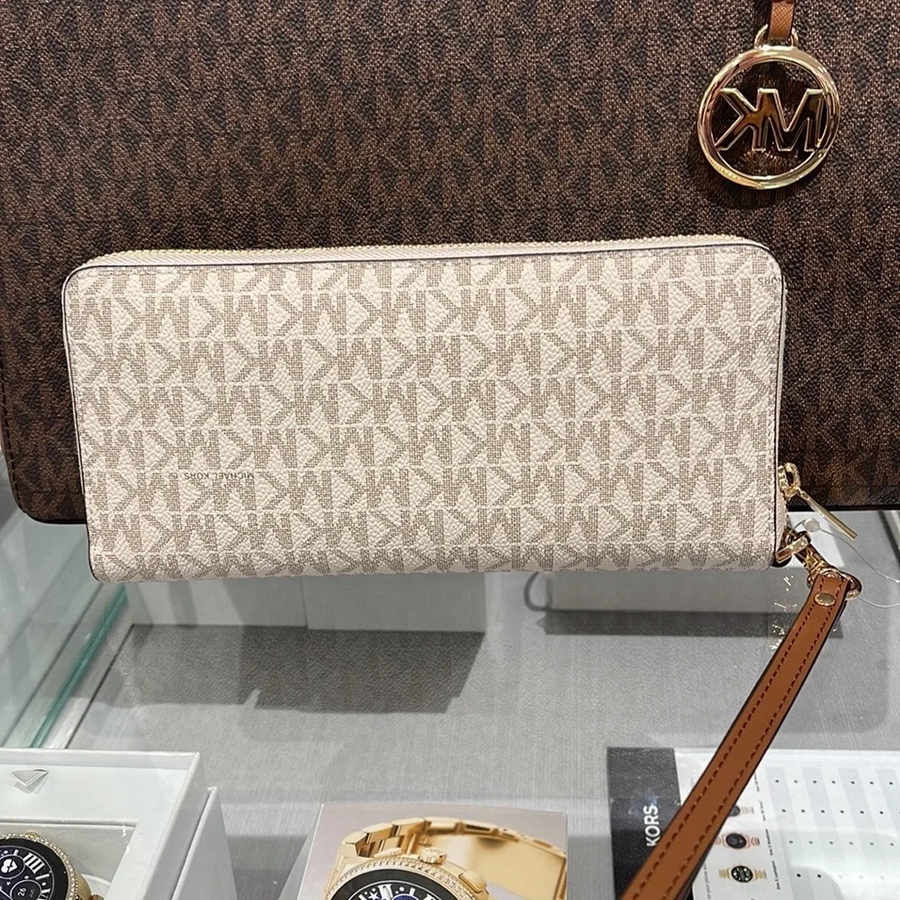 Michael Kors Jet Set Travel Large Travel CONTINENTAL wallet-wristlet-phoneholder - Picture 14 of 16